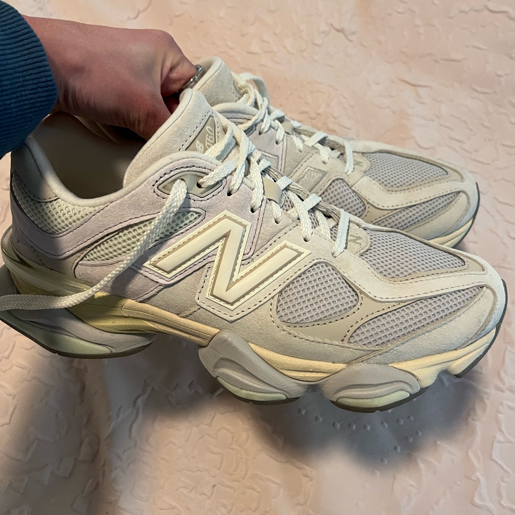 New Balance 9060
